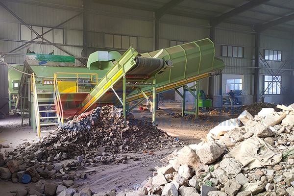 裝修垃圾處理現(xiàn)場(chǎng)